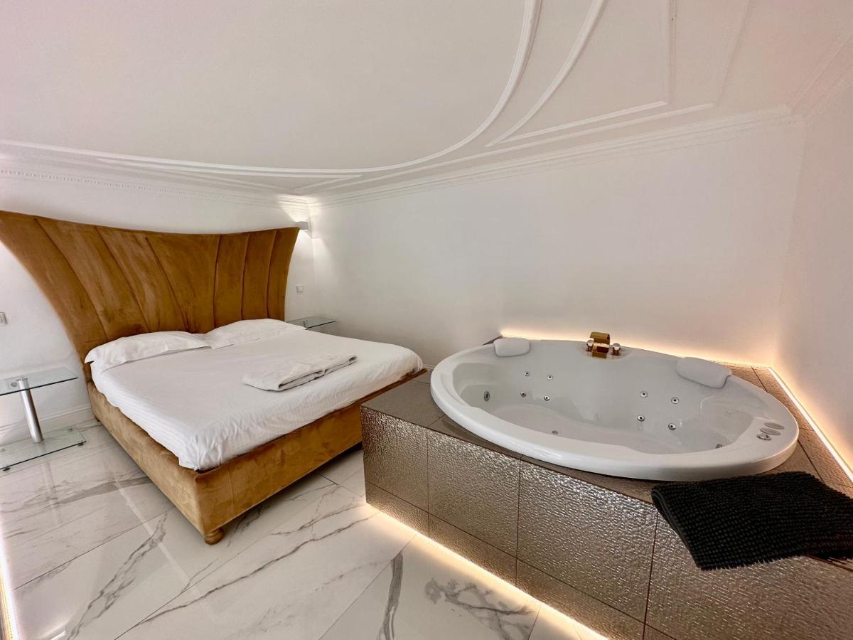 ブダペストJacuzzi Sinagoga Viewアパートメント エクステリア 写真