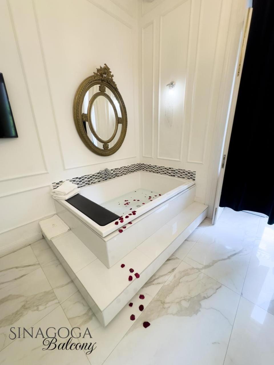 ブダペストJacuzzi Sinagoga Viewアパートメント エクステリア 写真